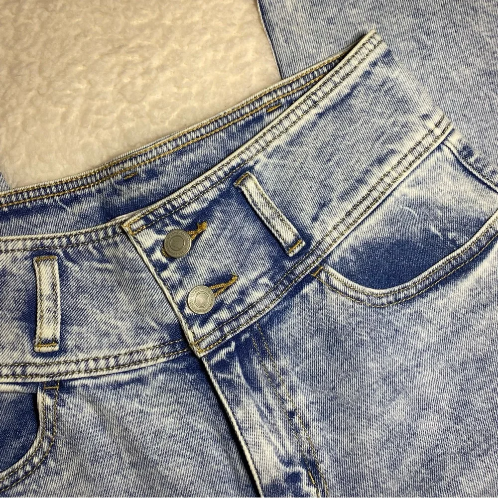 SO vintage stretch high rise mom jeans - Picture 3 of 10